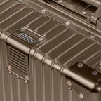 Elite / Aluminum Carry-on